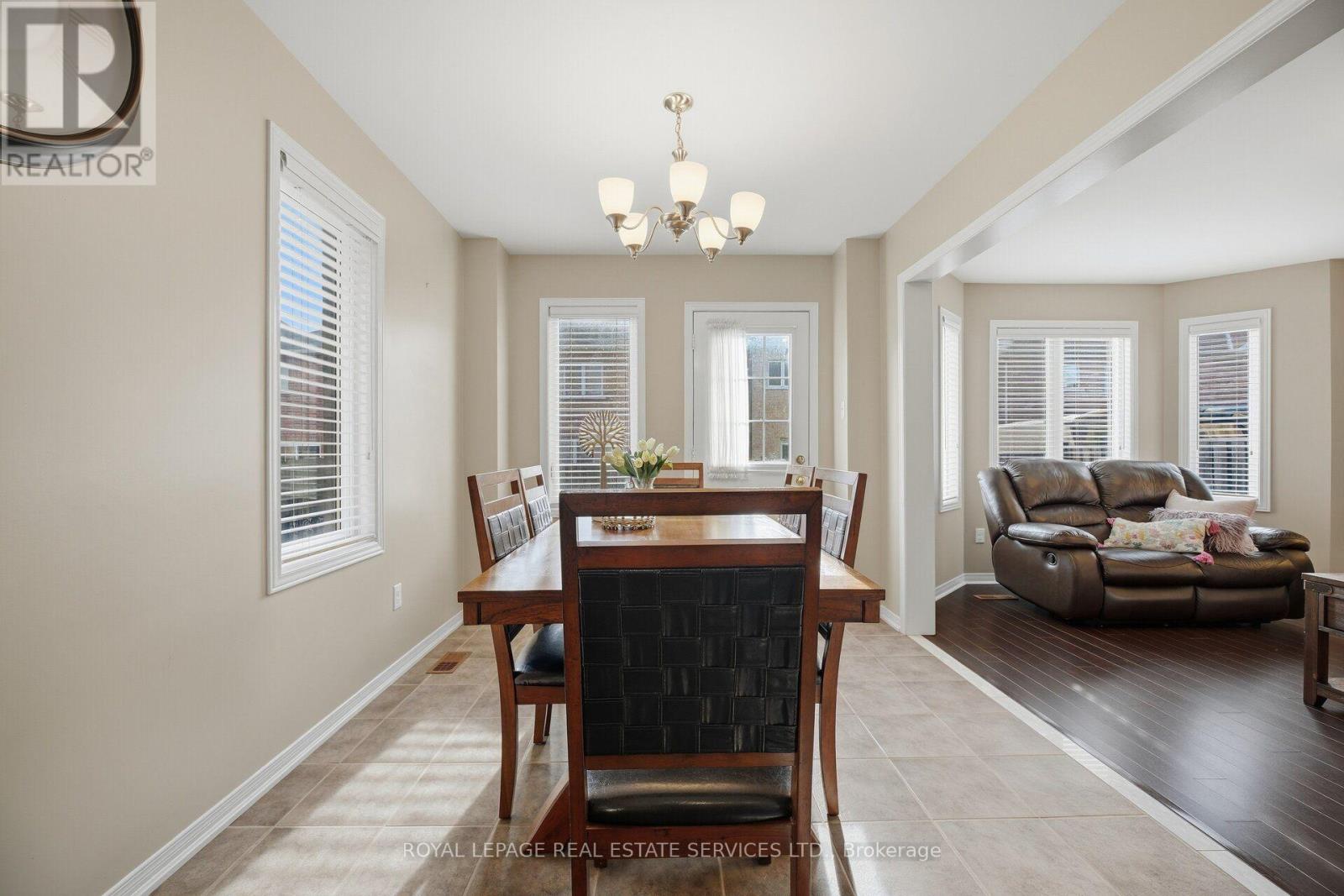 332 Duncan Lane North, Milton, ON photo 13