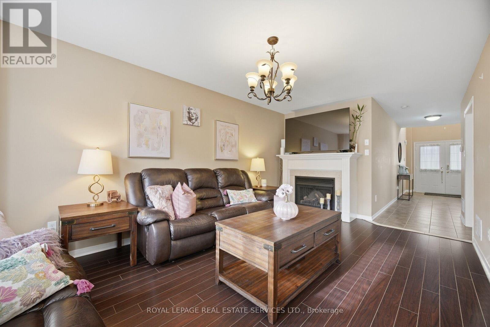 332 DUNCAN LANE N - 7