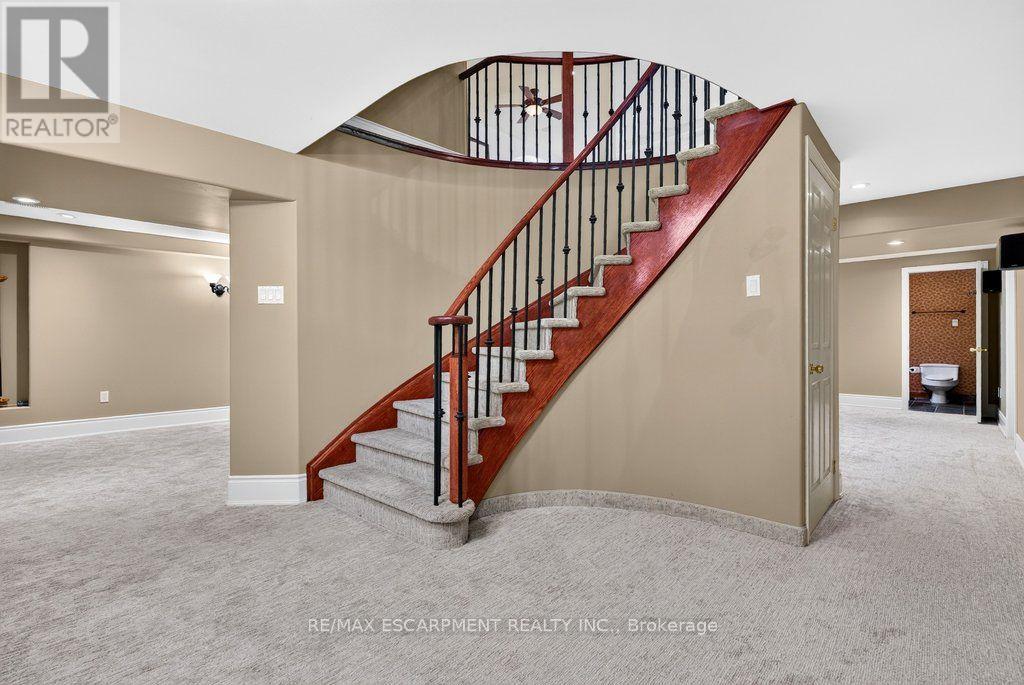4278 CLUBVIEW DRIVE - 33