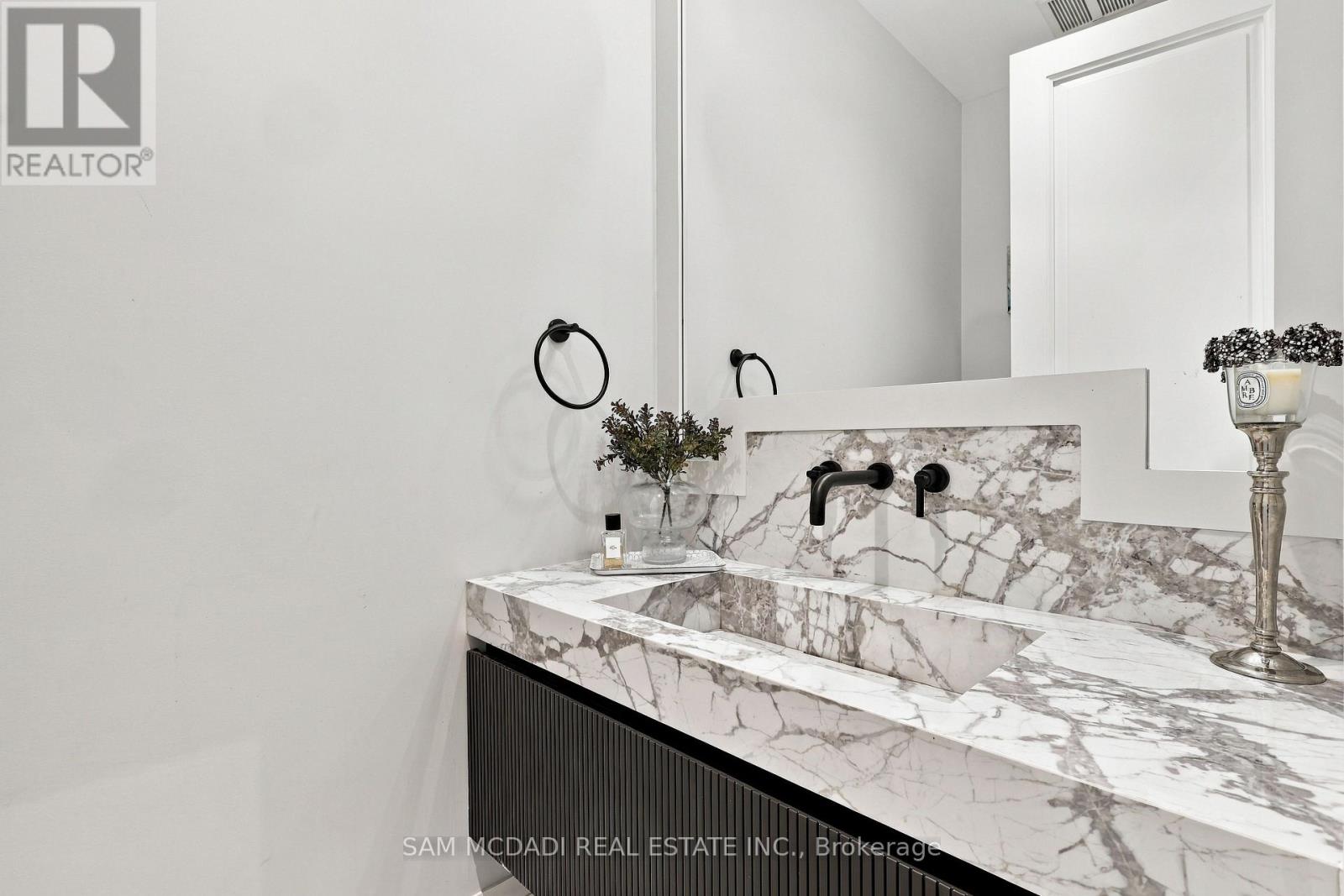 902 PARKLAND AVENUE - Image 11