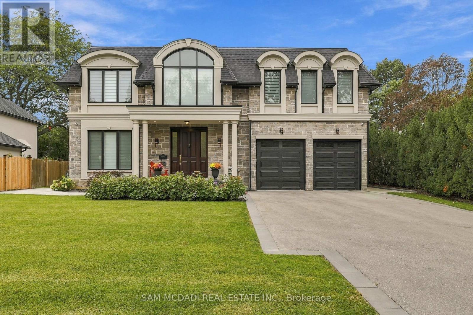 902 PARKLAND AVENUE - 2