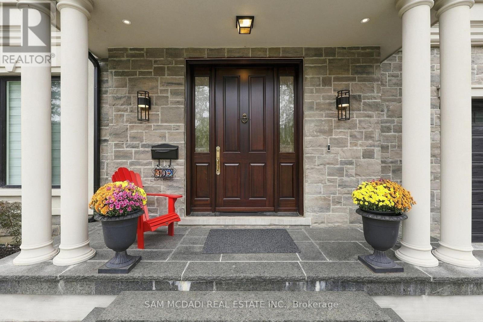 902 PARKLAND AVENUE - Image 3