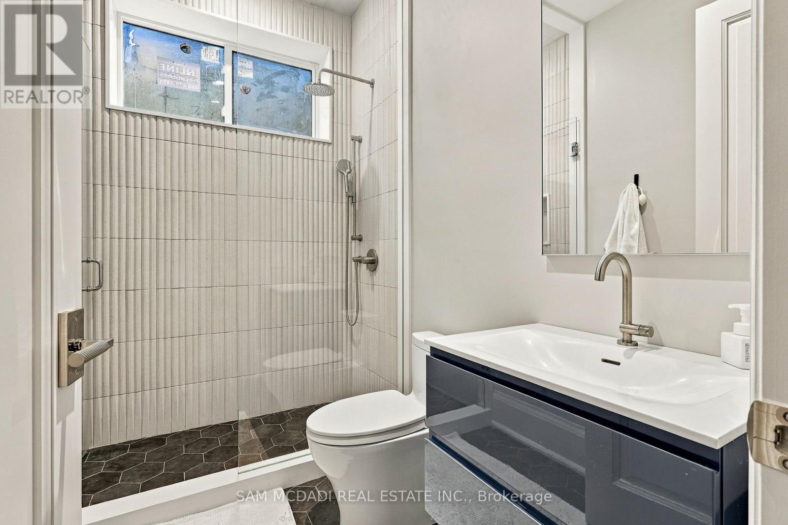 902 PARKLAND AVENUE - Image 41