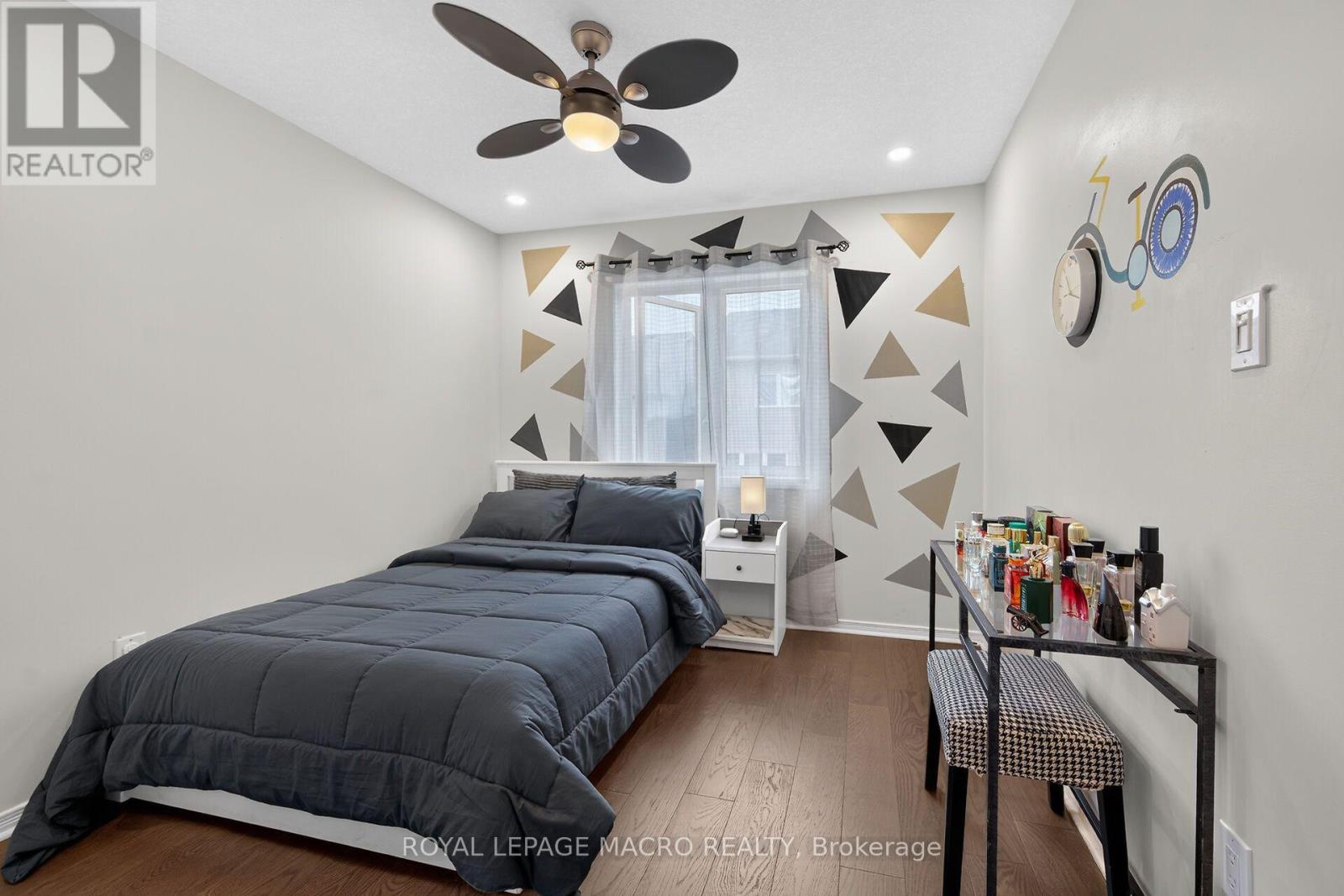 119 GOWLAND DRIVE - 25