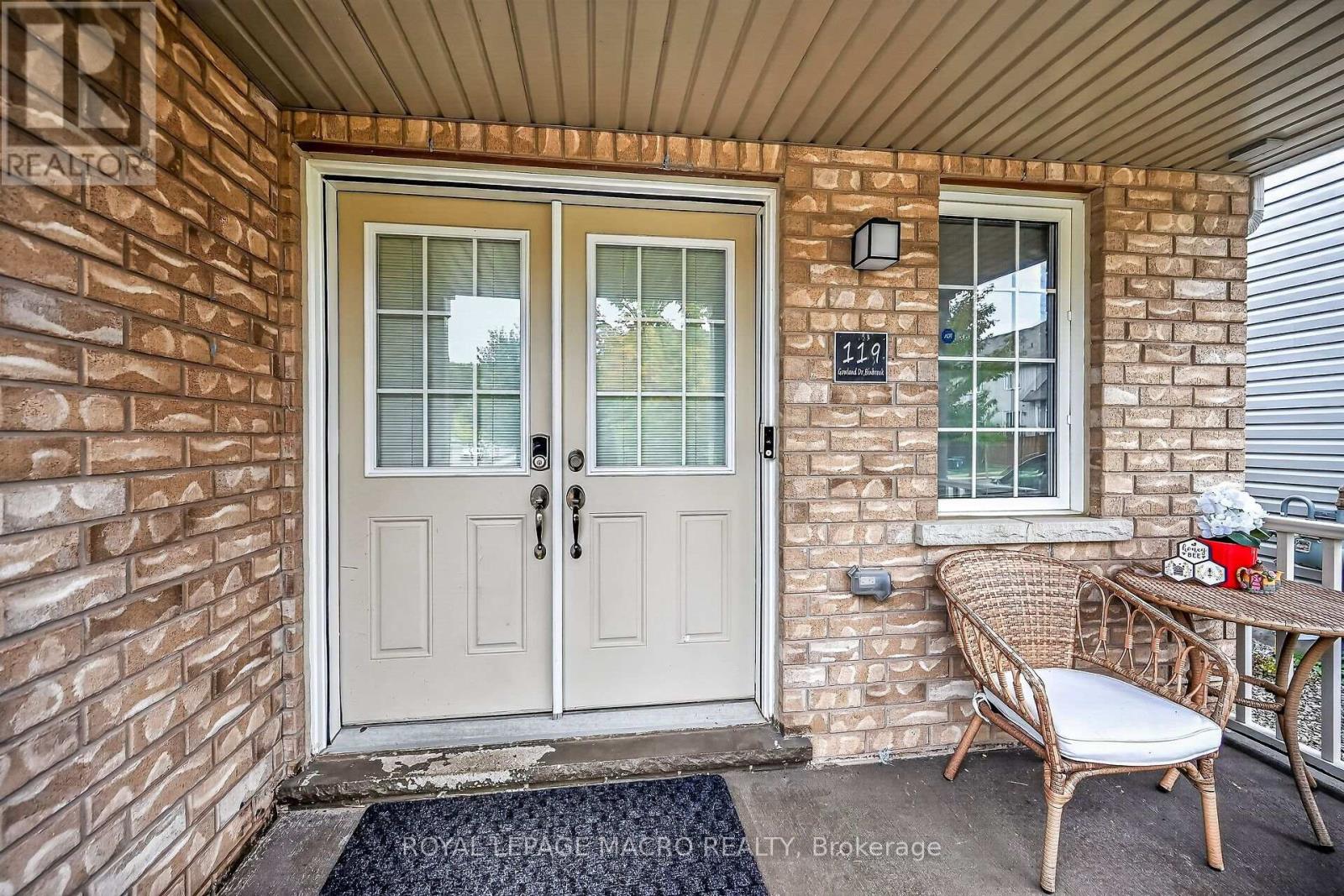 119 Gowland Drive, Hamilton, ON photo 3