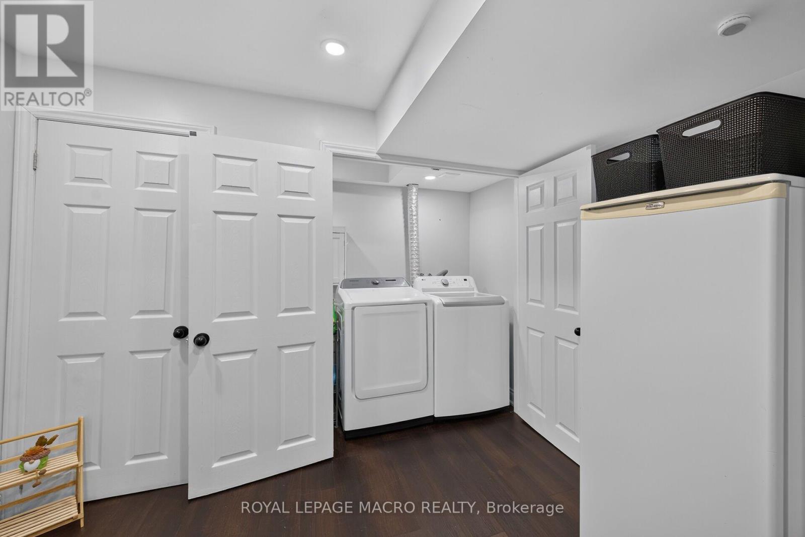 119 GOWLAND DRIVE - 39