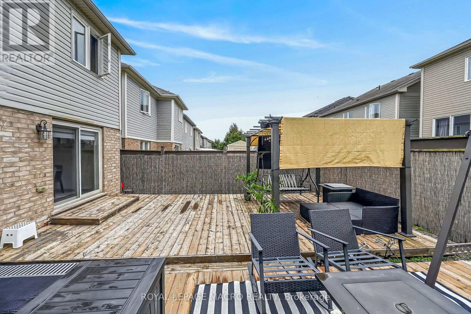 119 GOWLAND DRIVE - 44