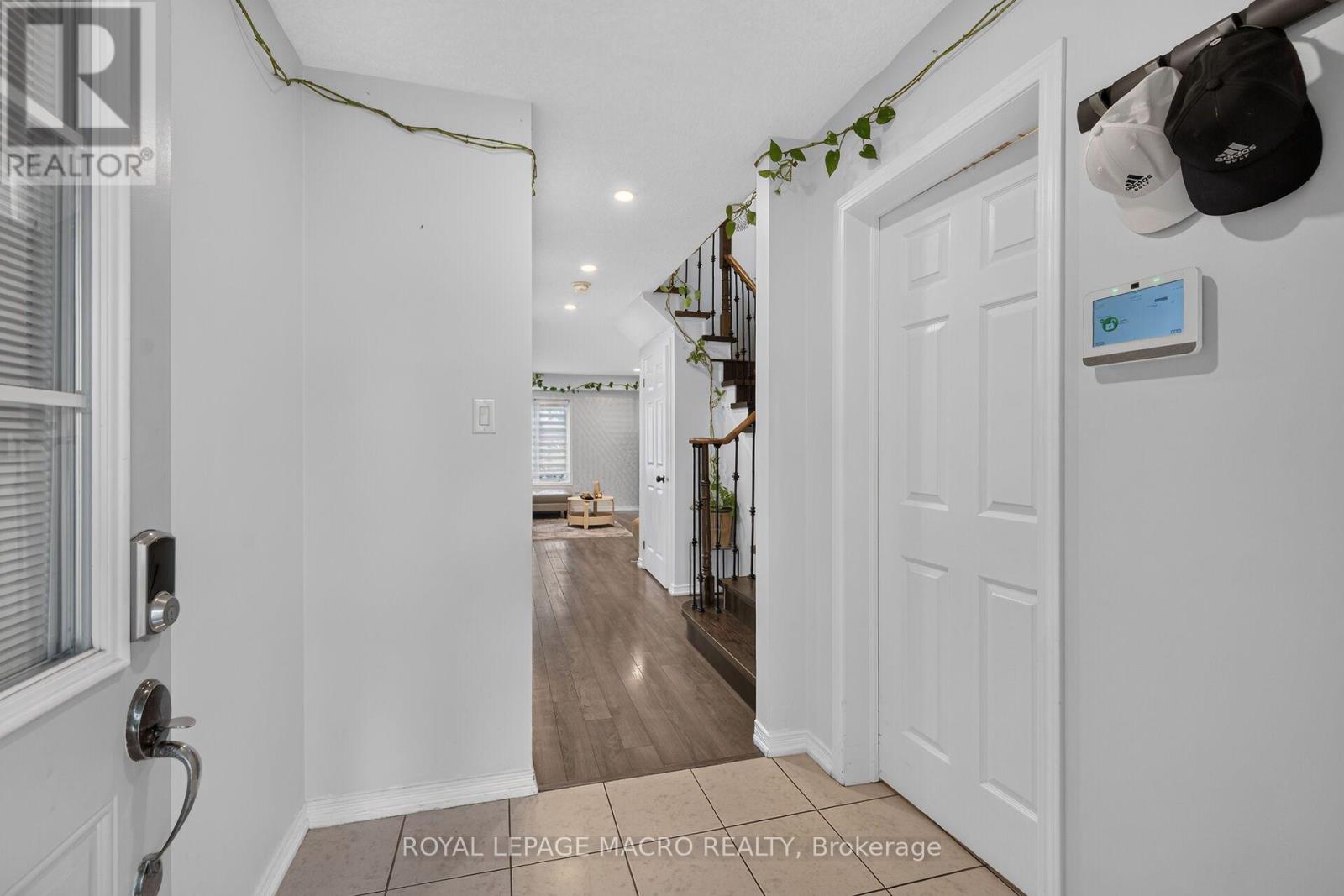119 Gowland Drive, Hamilton, ON photo 5