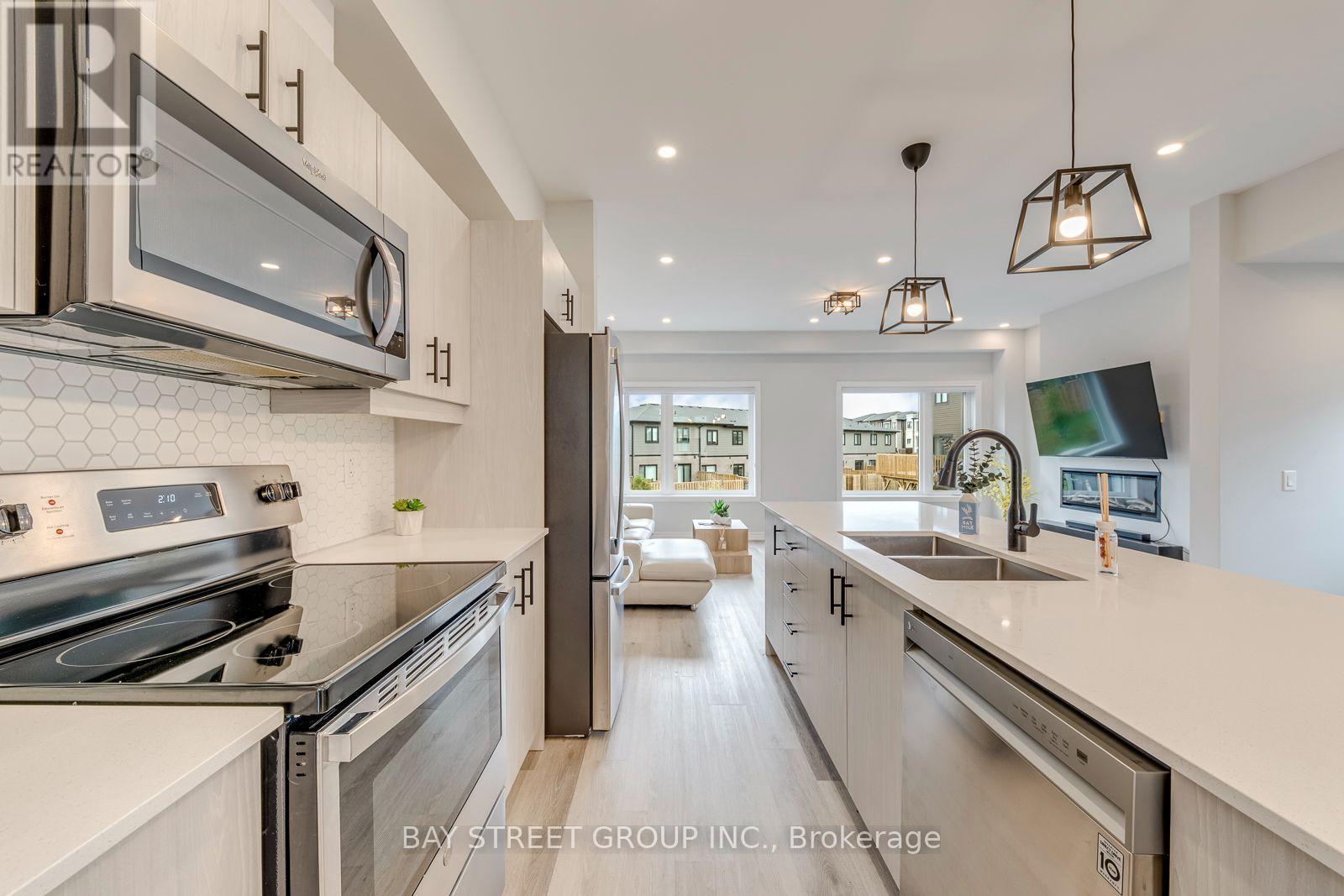 55 Sentinel Lane, Hamilton, ON photo 24