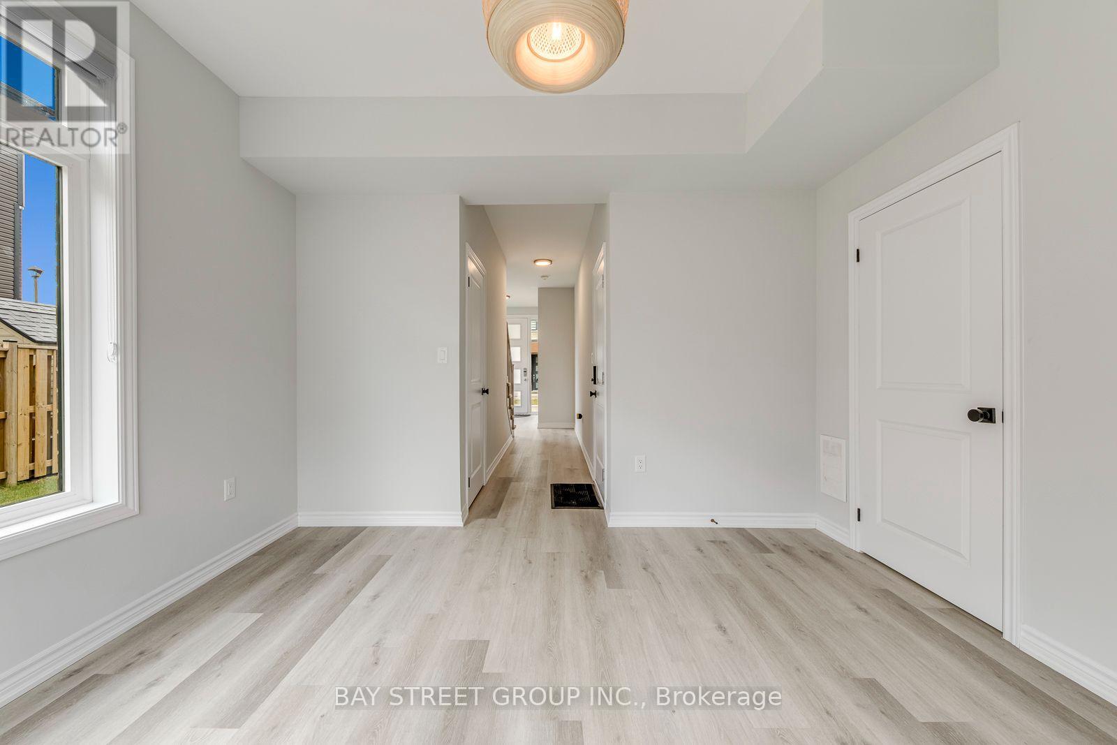 55 Sentinel Lane, Hamilton, ON photo 8
