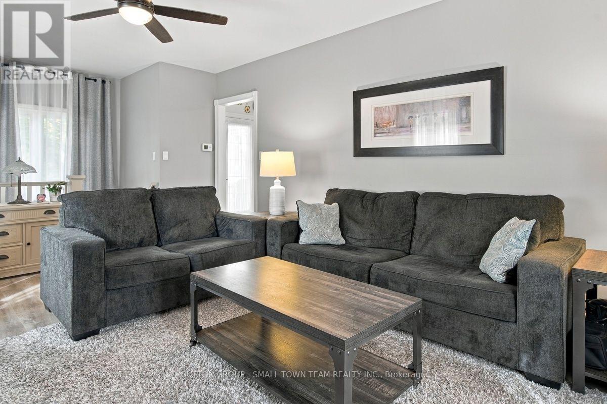 72213 Bluewater Highway — photo 28