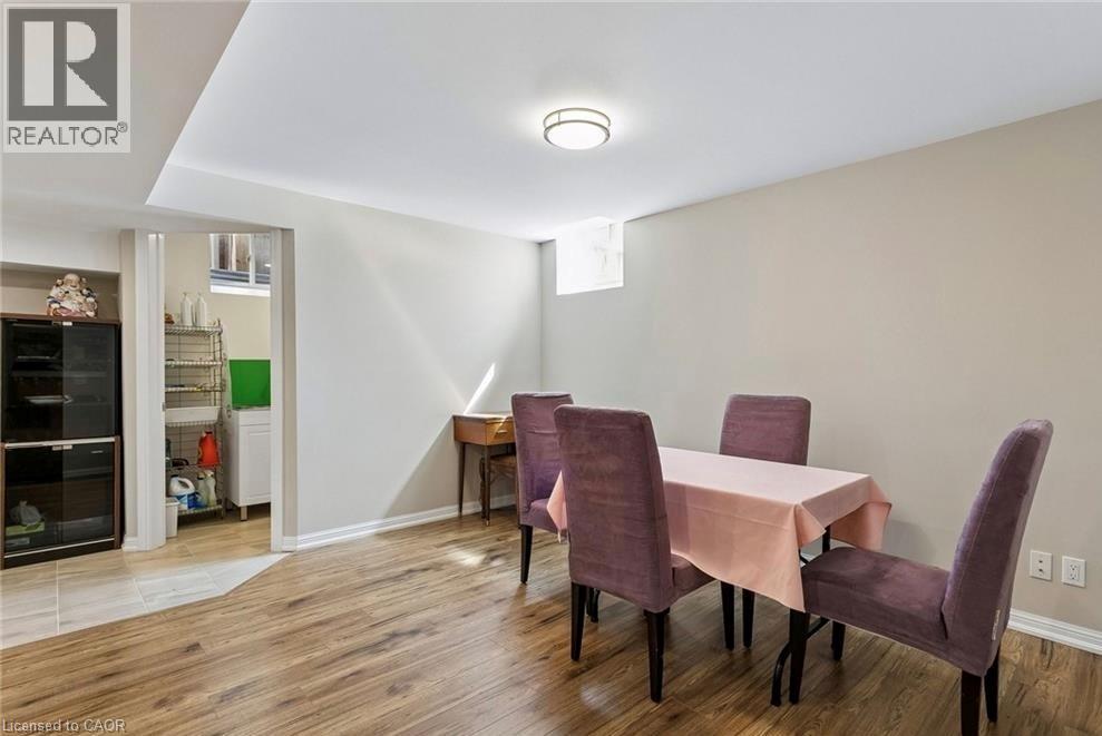 10 KLEMSCOTT Road - 25
