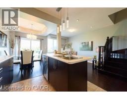 Living room - 28 Madonna Drive, Hamilton, ON L9B0H1 Photo 6