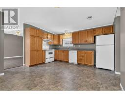 109 Sherbrooke Avenue, Bridgewater, NS B4V4E9 Photo 12