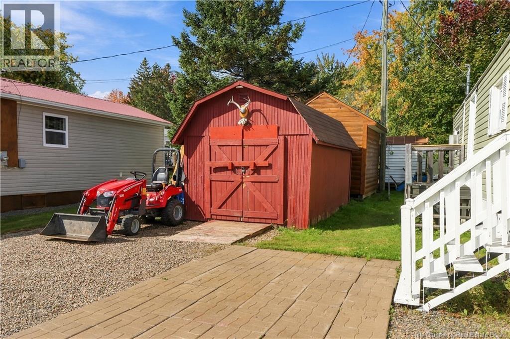 23 Douglas Crescent - 7