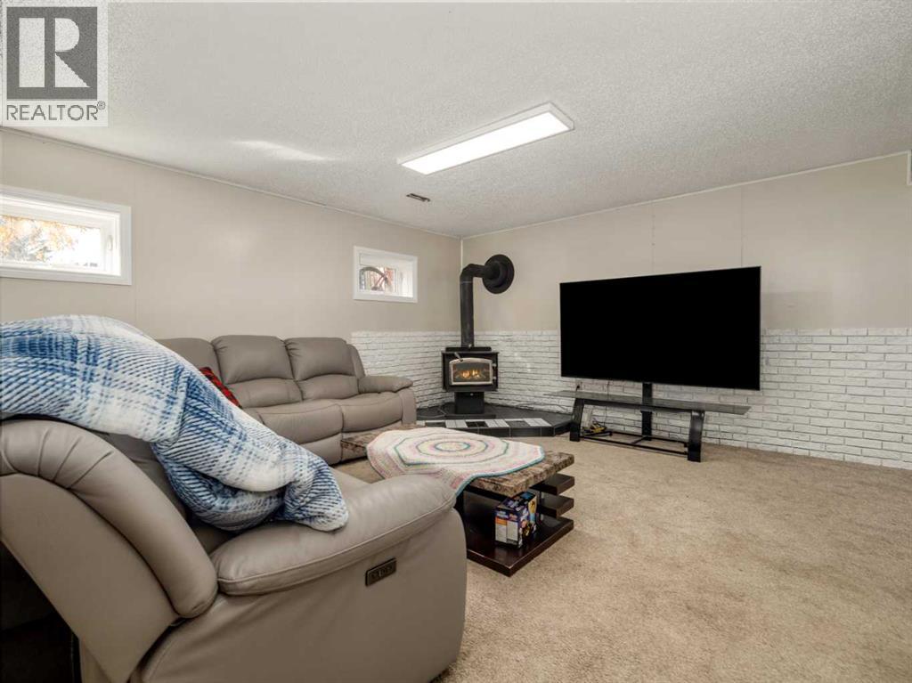 786 Isabel Crescent - 35