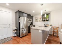 305 15389 Roper Avenue, White Rock, BC V4B2G2 Photo 10