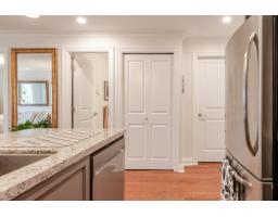 305 15389 Roper Avenue, White Rock, BC V4B2G2 Photo 9