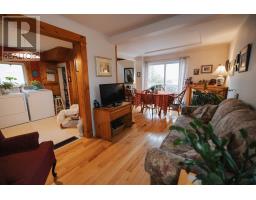 43 Hillcrest Road thumbnail 22