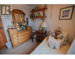 43 Hillcrest Road thumbnail 32