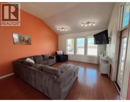 Bedroom - 1016 2 Street Ne, Sundre, AB T0M1X0 Photo 10