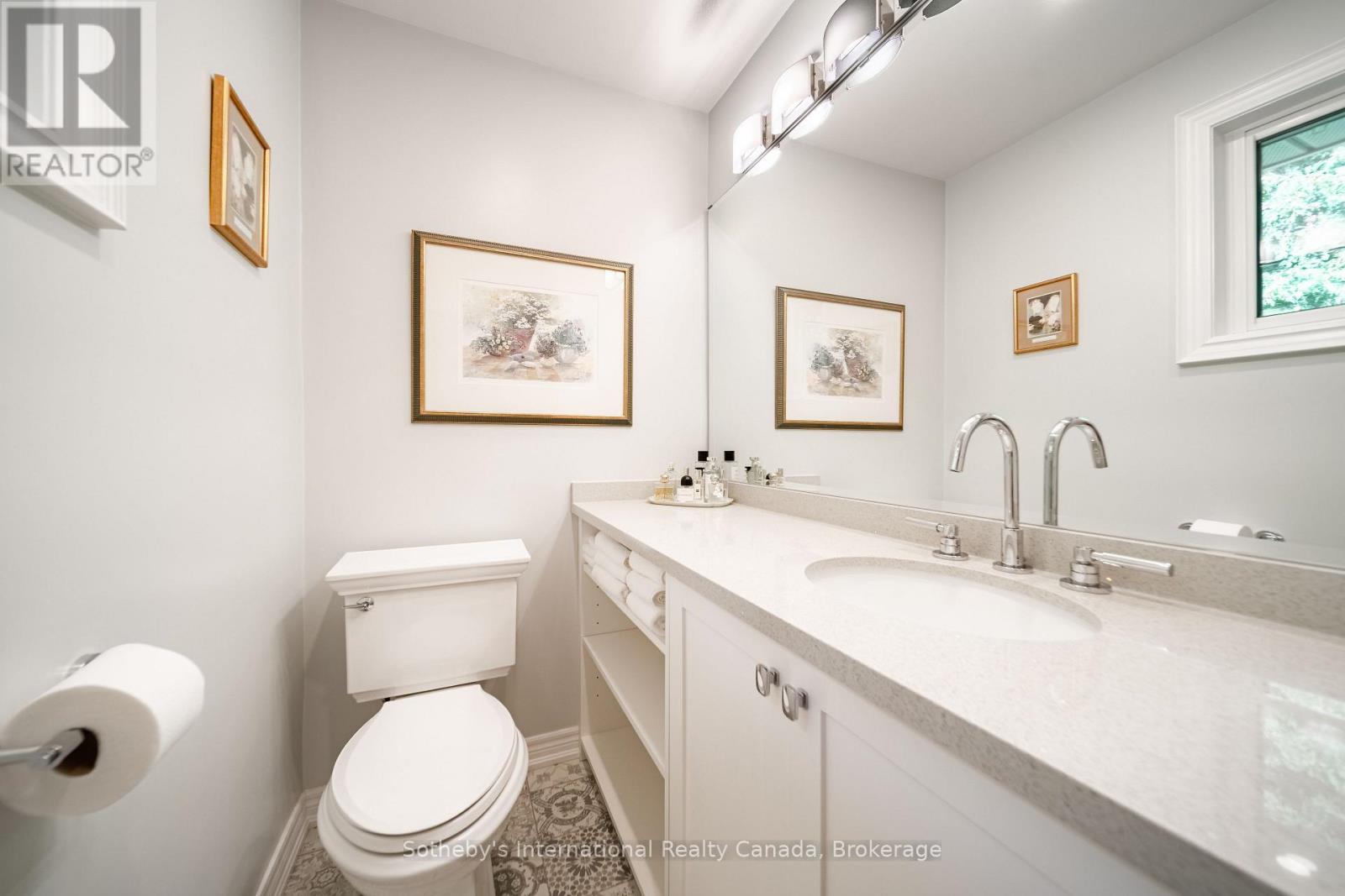 885 FLETCHER VALLEY CRESCENT - Image 25