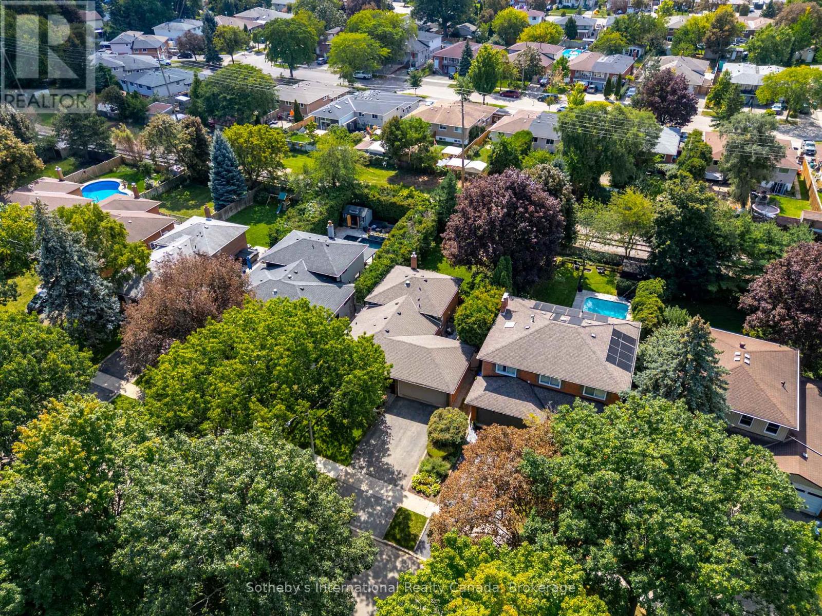 885 FLETCHER VALLEY CRESCENT - Image 43