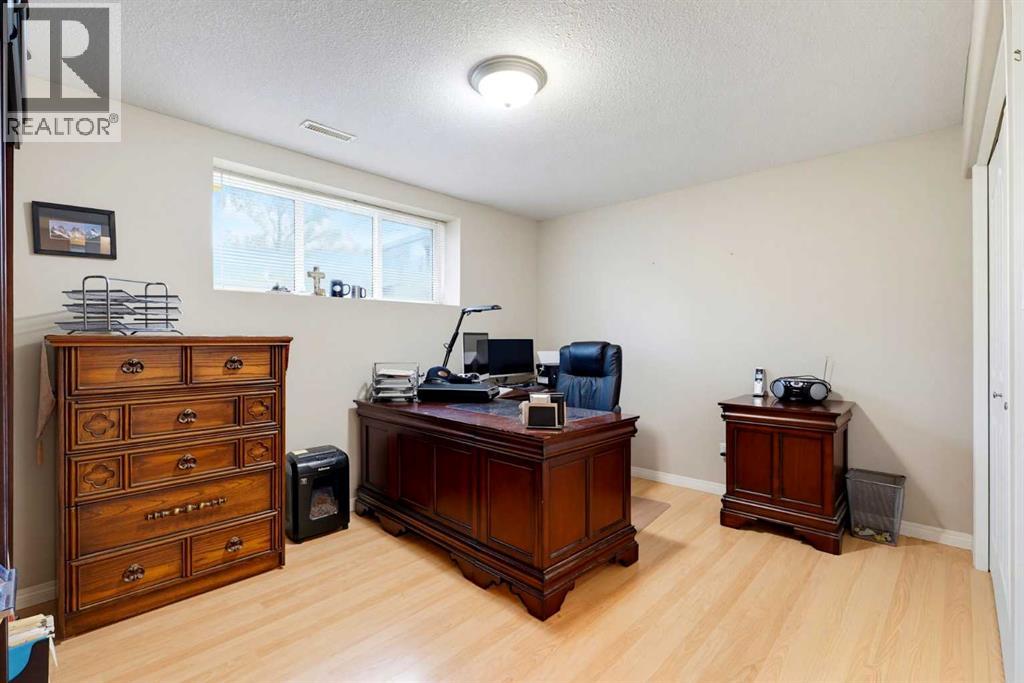 66 Dumas Crescent - 22