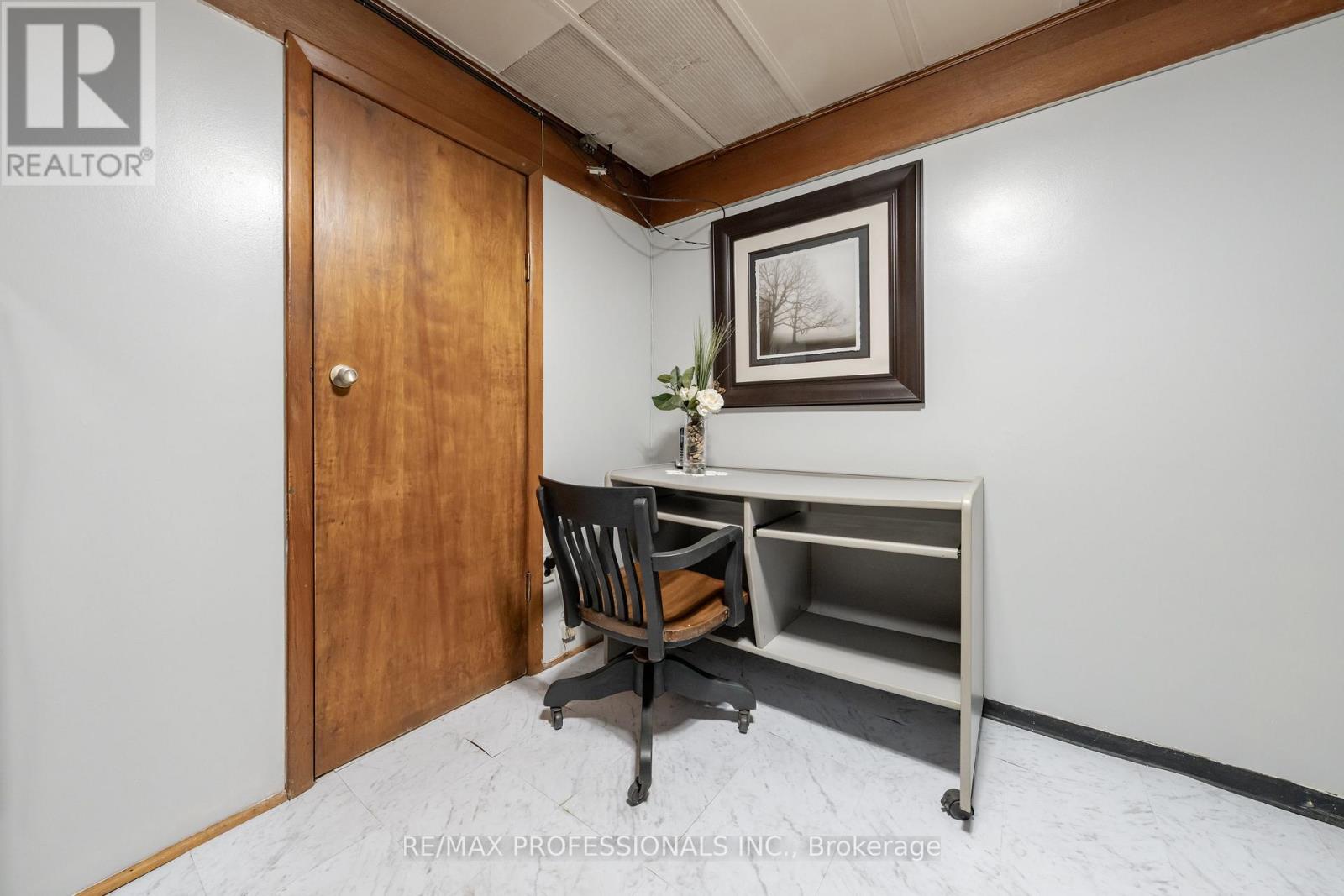 228 EILEEN AVENUE - 26