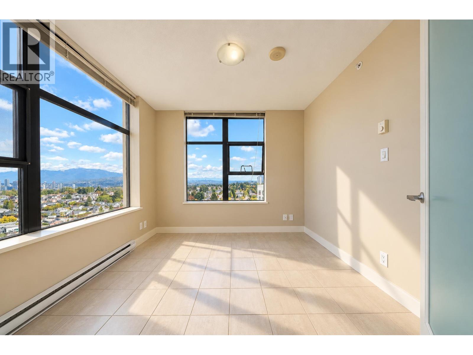 Photo of 2509 5380 OBEN STREET 17