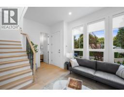 2008 Westview Drive, North Vancouver, BC V7M3B2 Photo 23