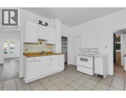 4pc Bathroom - 1022-1024 Lincoln Rd, Windsor, ON N8Y2H4 Photo 10