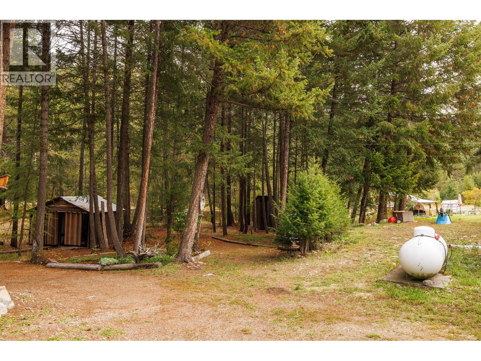 6350 33 Highway Unit# 22, Beaverdell