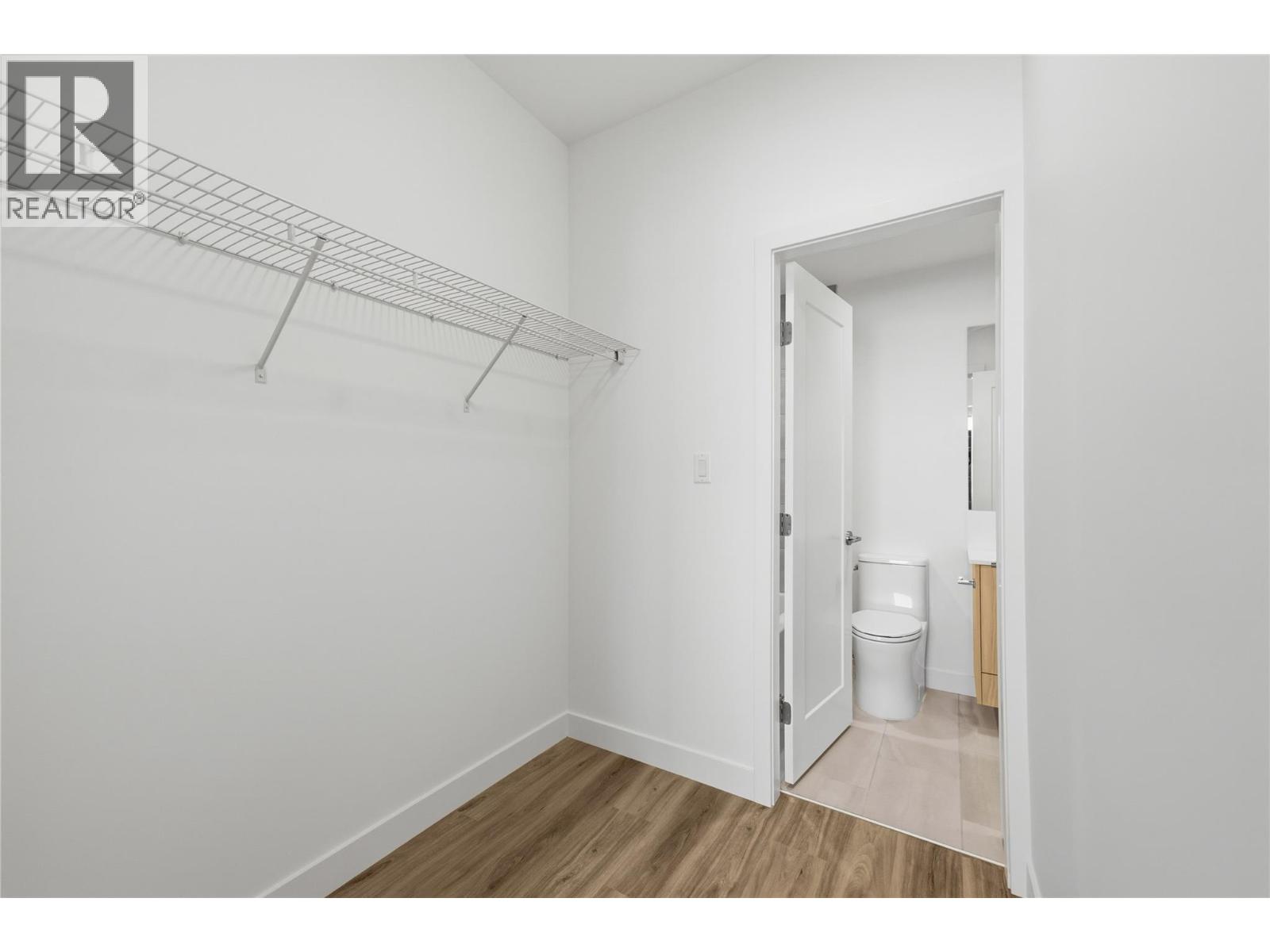#608 270 Riverside Drive - 21