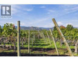 1060 King Drive, Naramata, BC V0H1N1 Photo 13