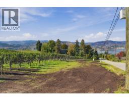 1060 King Drive, Naramata, BC V0H1N1 Photo 10