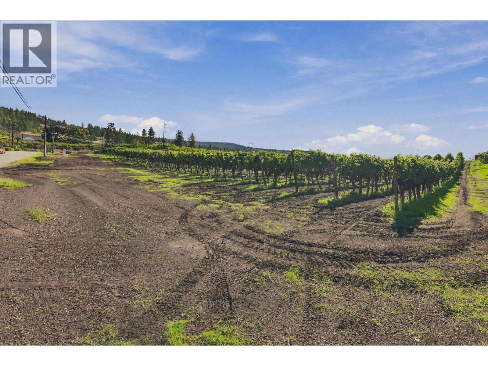 1060 King Drive, Naramata