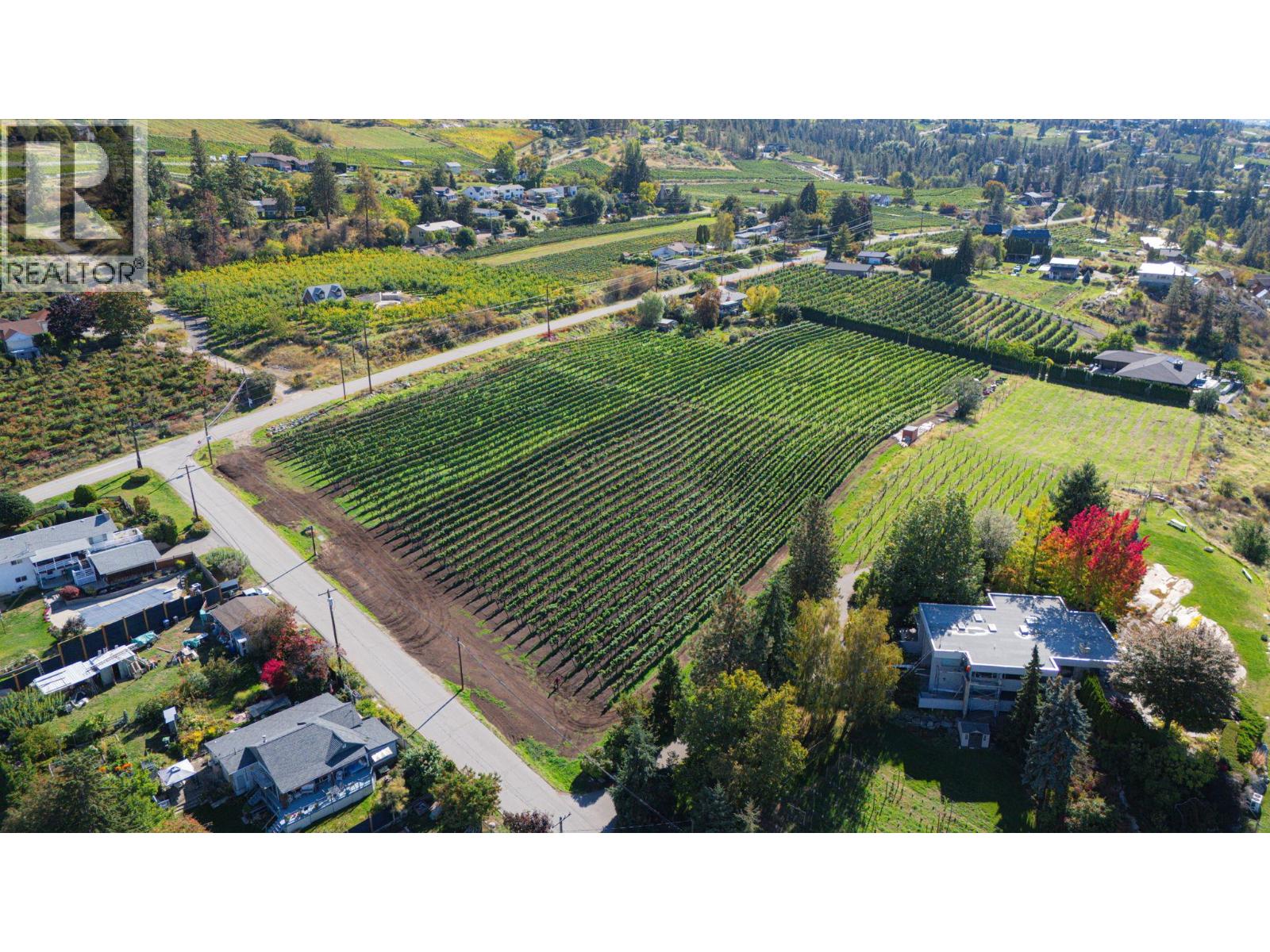 1060 King Drive, Naramata