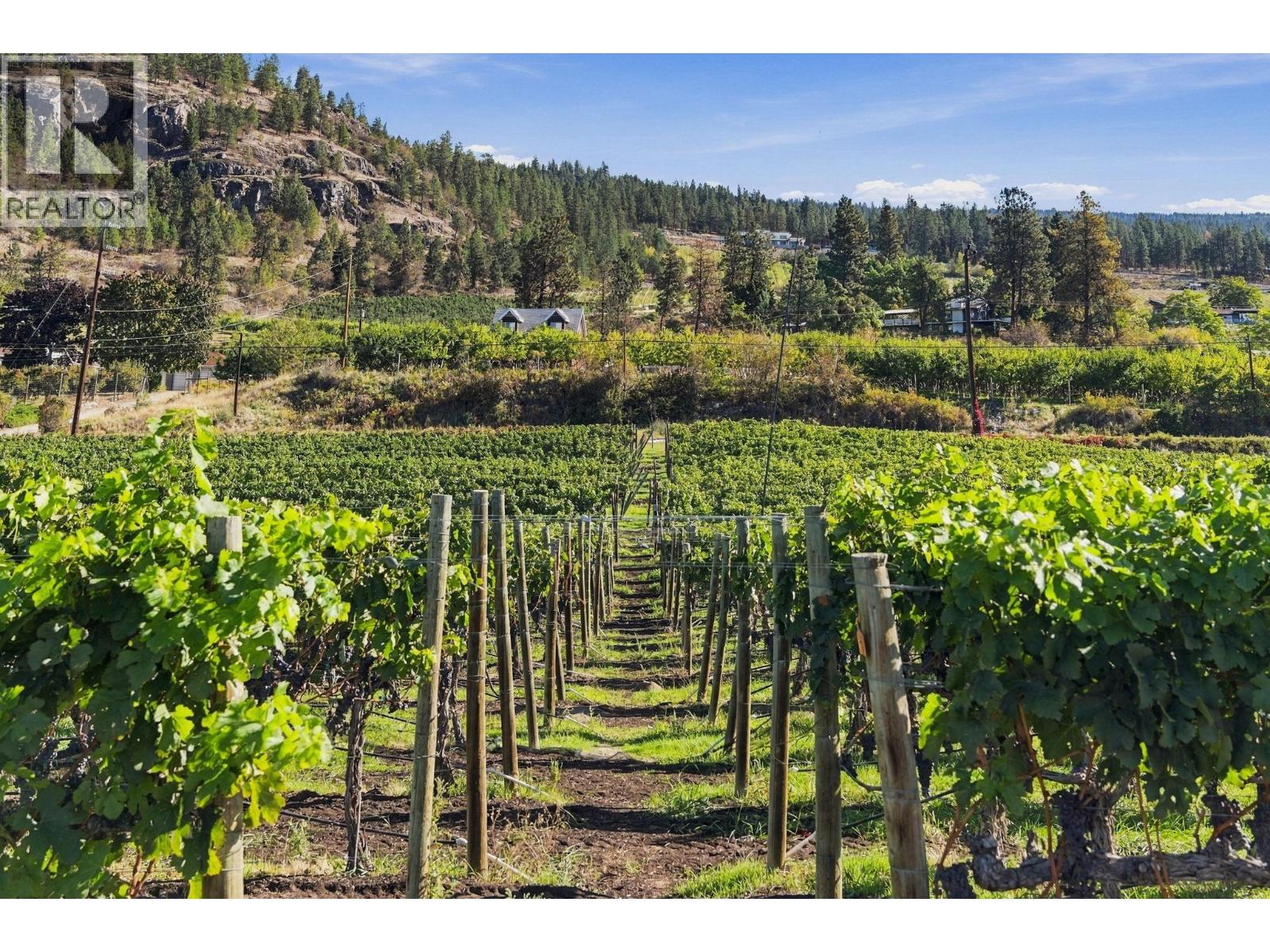 1060 King Drive, Naramata