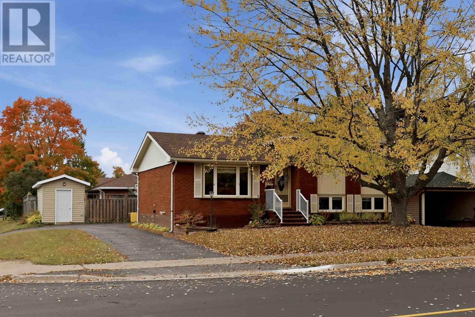 88 Chambers Ave — photo 31