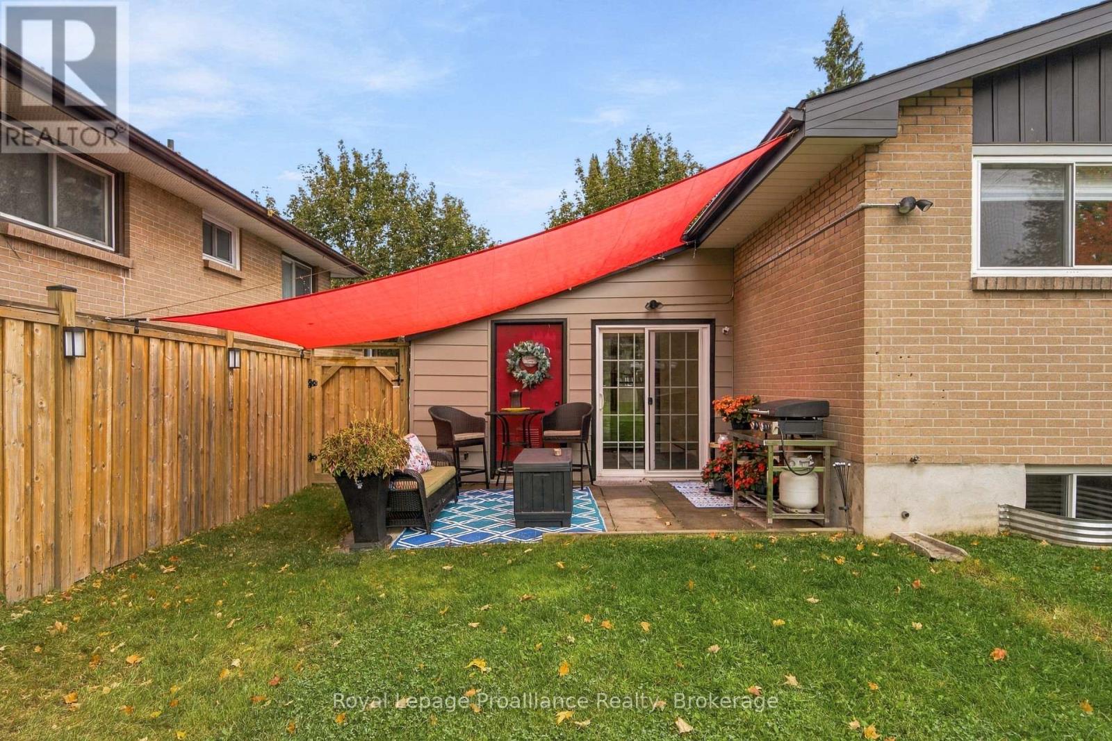 14 Munro Avenue, Belleville, ON photo 24
