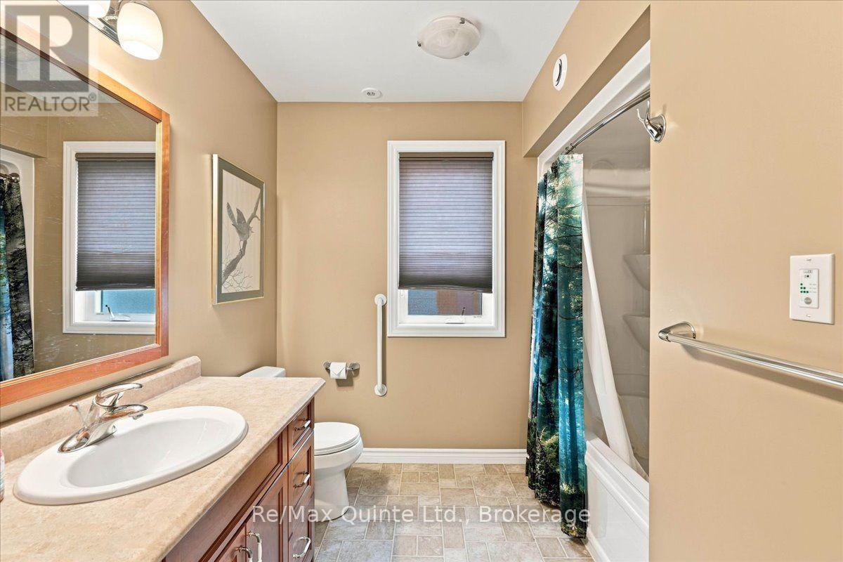 4 Forest Drive, Brighton, ON photo 11