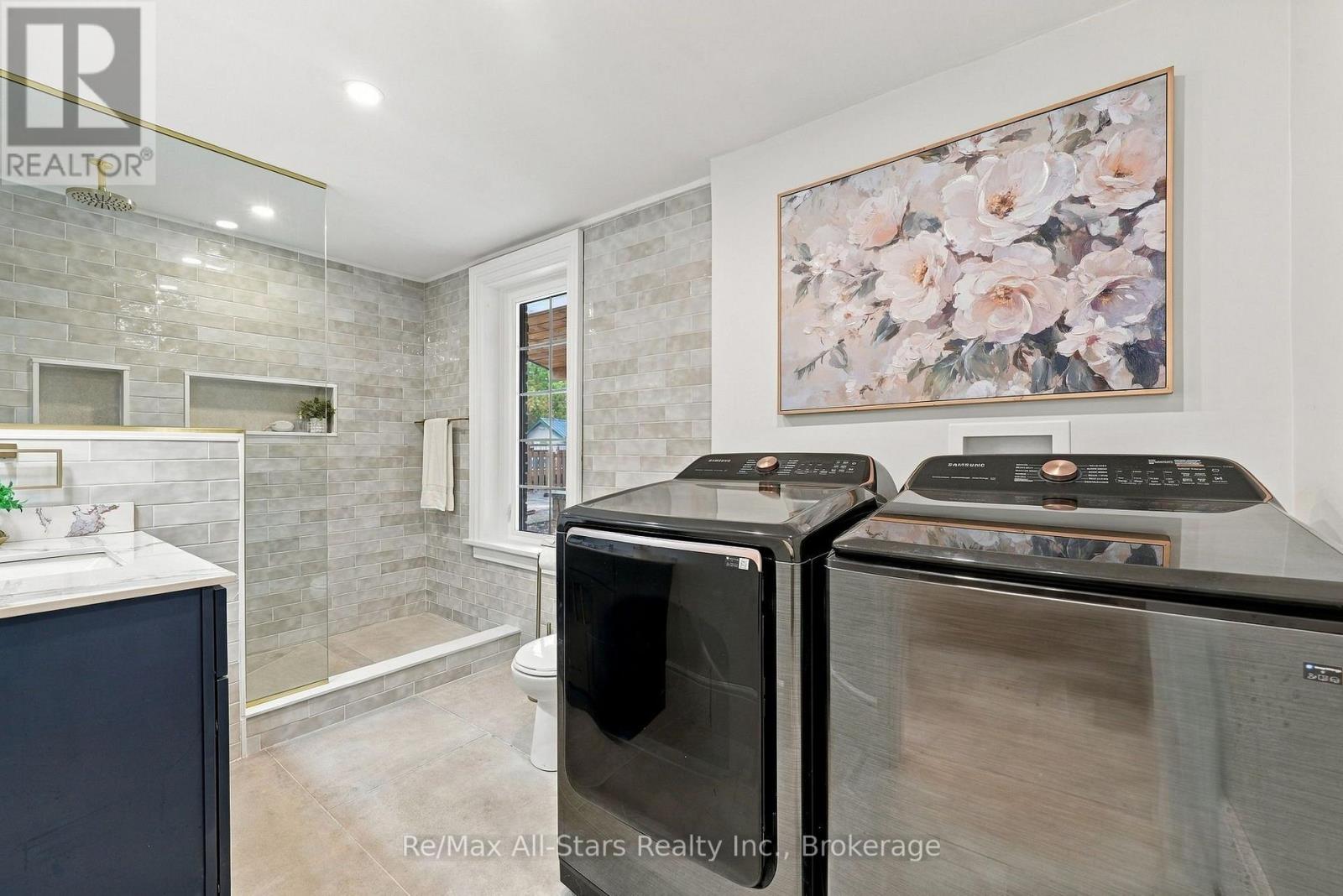 40 CAROLINE STREET - 23