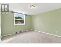 8 Charlton Street thumbnail 16