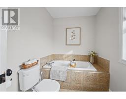 84 Gil Eannes Drive thumbnail 19
