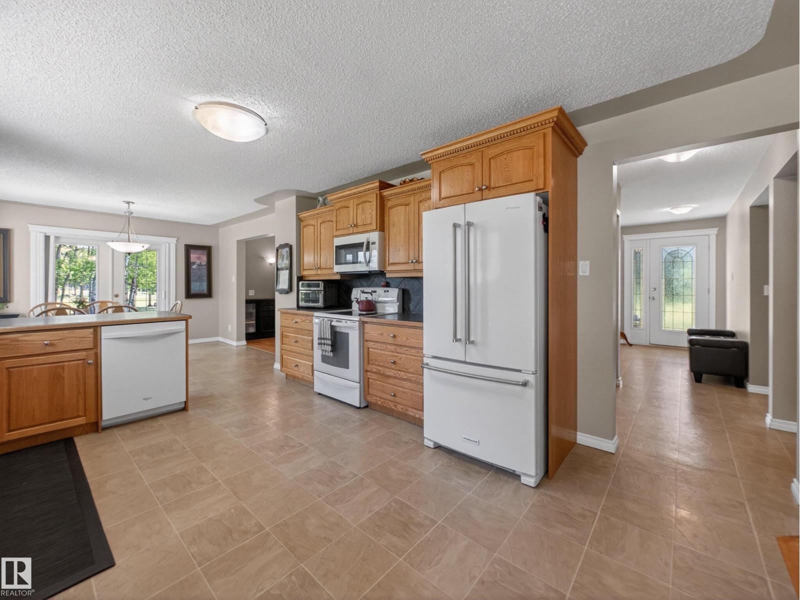 22048 TWP ROAD 522 - 18