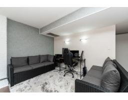10232 142a Street, Surrey, BC V3T4Z7 Photo 23