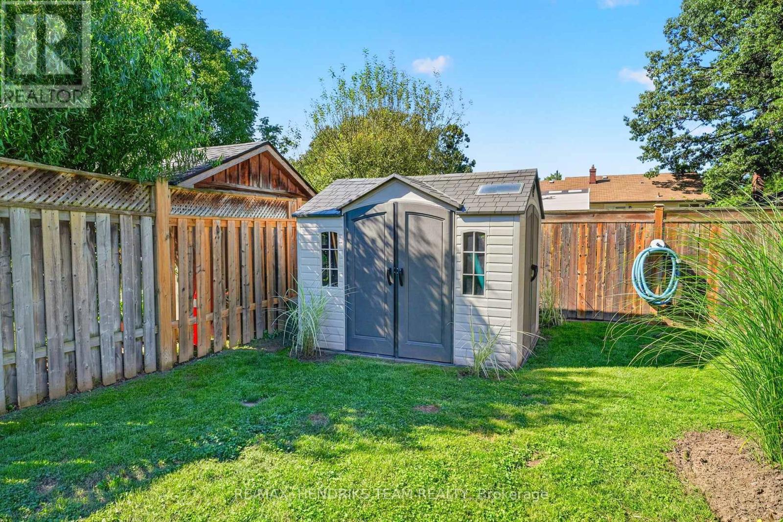 13 TIMBER LANE - 41