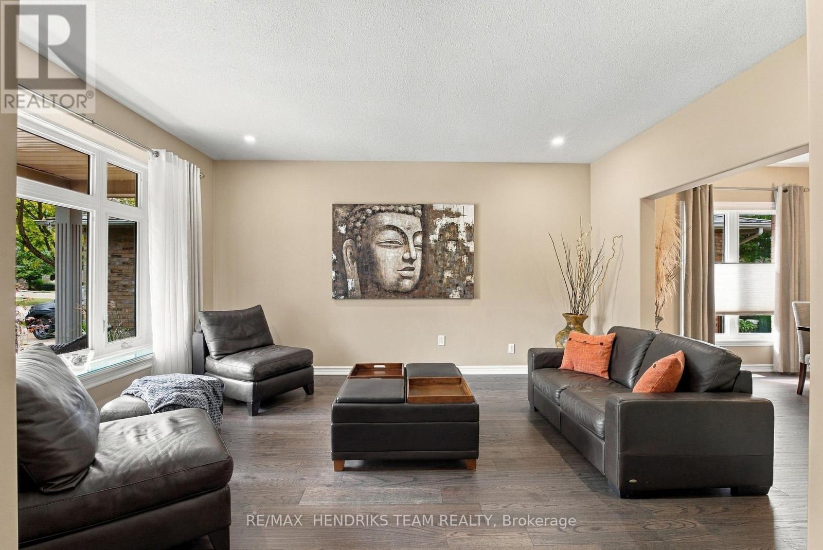 13 TIMBER LANE - 7