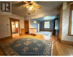 Kitchen - 126 Diagonal Road, North Huron, ON N0G2W0 Photo 10